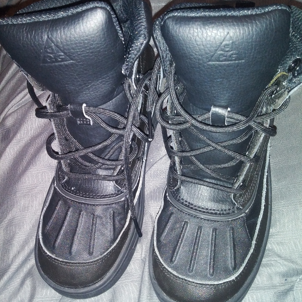 Nike Boots